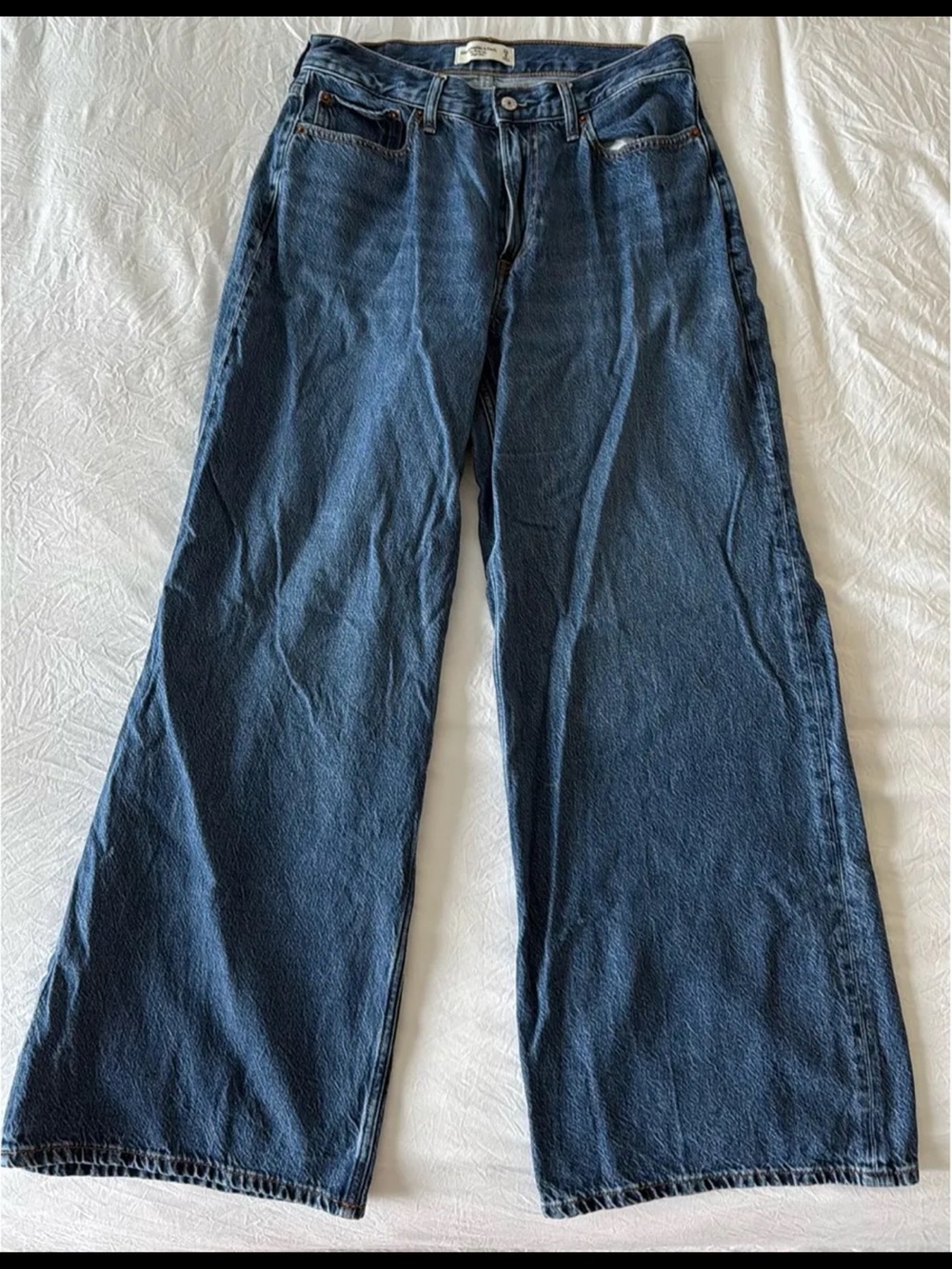 Abercrombie Wide-Leg Jeans in Dark Blue